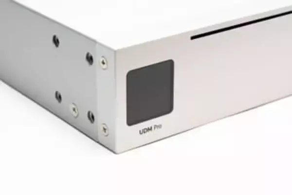 【買い物山脈】10Gbpsの夢をつよつよの業務用ルーター「Dream Machine Pro」で叶えた