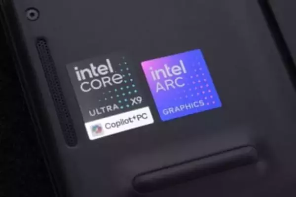 【Hothotレビュー】前世代比2倍の衝撃！新「Core Ultra X9 388H」がノートPCの常識を塗り替える