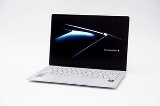 【Hothotレビュー】1.1kgで2層OLED搭載、ゲームも爆速。14型「ASUS ExpertBook Ultra」