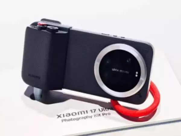 Xiaomi 17 Ultraの望遠はスマホで動くズームレンズ、高級コンデジ超え