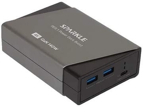 140W給電・AC内蔵でコンパクト！SPARKLEの4ポートドック