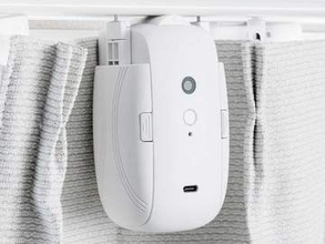 工事不要でカーテンの開閉を自動化できる後付けロボット