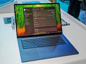 USB-Cなのに磁石で吸着、Surface Laptop Ultraの新機構