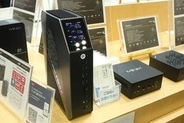 「動作ヨシ」。バイブコーディング勢に刺さる稼働状況が見えるミニPC