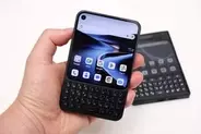 【Hothotレビュー】Unihertzの小型キーボードスマホ「Titan 2 Elite」。使い勝手はどう進化した？