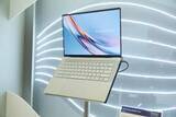 「Core Ultraシリーズ3搭載で990gの軽量薄型ビジネスノート「ExpertBook Ultra」」の画像1