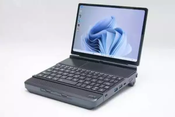 【Hothotレビュー】WIN 5と同じ心臓で、キーボードが戻ってきた。「GPD WIN Max 3」を試す
