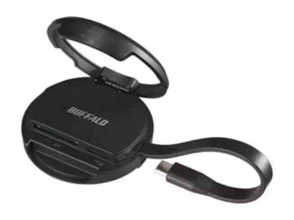 バッファロー、データ転送と95W給電が同時にできるカードリーダー