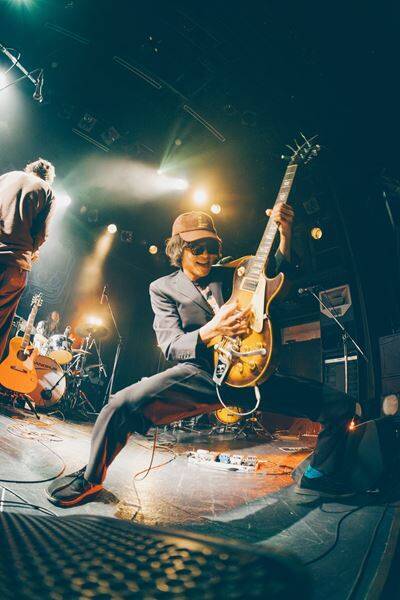 Hammer Head Sharkが魅せる感情の渦と美しい音の融合「音楽をやっている間だけは正しく愛せる」ゲストにHedigan’sを迎えた渋谷WWWをレポート