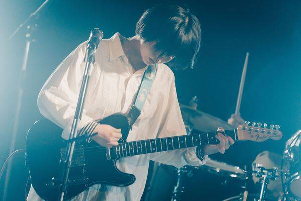 Hammer Head Sharkが魅せる感情の渦と美しい音の融合「音楽をやっている間だけは正しく愛せる」ゲストにHedigan’sを迎えた渋谷WWWをレポート