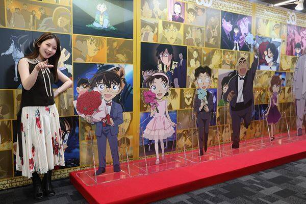 横浜流星＆畑芽育がアニメ『名探偵コナン』30年の歴史を堪能　青山剛昌直筆の色紙プレゼントに大興奮！