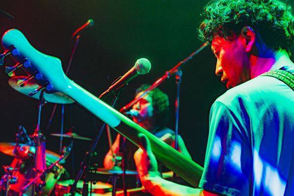 【ライブレポート】モーモールルギャバン20周年 × ゲイリー・ビッチェ生誕祭！Zepp Shinjukuで魅せた”愛溢れる力強い宣言”と多幸感に包まれた熱狂の一夜