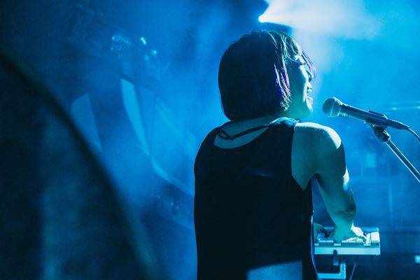 【ライブレポート】モーモールルギャバン20周年 × ゲイリー・ビッチェ生誕祭！Zepp Shinjukuで魅せた”愛溢れる力強い宣言”と多幸感に包まれた熱狂の一夜