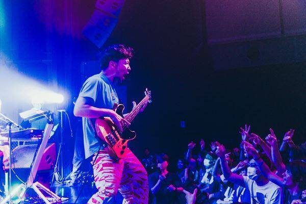 【ライブレポート】モーモールルギャバン20周年 × ゲイリー・ビッチェ生誕祭！Zepp Shinjukuで魅せた”愛溢れる力強い宣言”と多幸感に包まれた熱狂の一夜