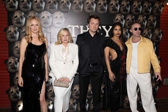 ザジー・ビーツが赤ウィッグで登場！『ゼイ・ウィル・キル・ユー』プレミアレポート