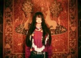 aiko、47枚目のシングル「Cry High Fly」1月に発売決定　新アーティスト写真も公開