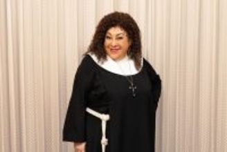 森公美子、13年目のデロリス役は明治座で！ 『天使にラブ・ソングを』で見つけた「無償の愛」