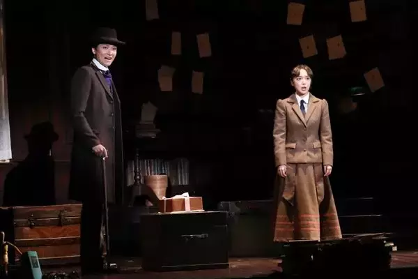 手紙が紡ぐ、静かで確かな愛の物語――ミュージカル『ダディ・ロング・レッグズ』上演中