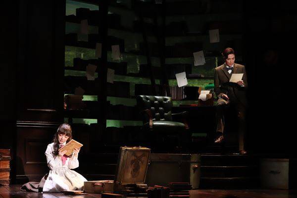 手紙が紡ぐ、静かで確かな愛の物語――ミュージカル『ダディ・ロング・レッグズ』上演中