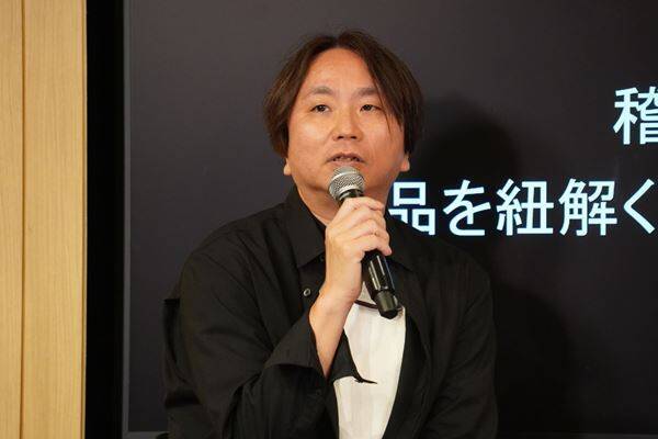 舞台『キュー』製作発表会見&トークセッションに原作者の上田岳弘、演出の白井晃、出演する瀬戸康史と有村架純が出席