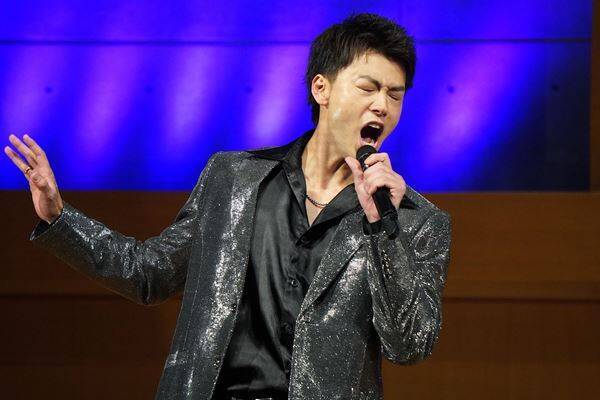 竹内涼真「信じ切れば、劇場で奇跡が起こる」と決意表明！ 5年ぶり主演ミュージカル『奇跡を呼ぶ男』製作発表会見で3曲熱唱