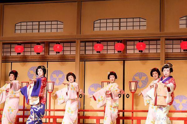 『お光とお紺～伊勢音頭 恋の絵双紙～』上演中　12年ぶりの共演、藤山直美と寺島しのぶがお互いを絶賛