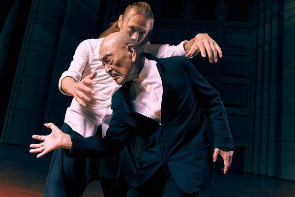 森山開次がレジェンド・麿赤兒とともに語る、K-BALLET Opto『踊る。遠野物語』──「三世代が共有するこの時間は、ものすごく尊い」