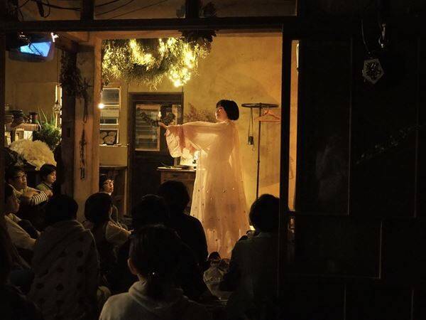 7年ぶりのコラボレーション！ マームとジプシー×川上未映子『ウィステリアと三人の女たち』