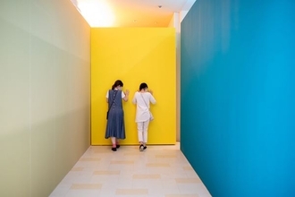 飯川雄大の過去最大規模の個展が水戸芸術館現代美術ギャラリーで　鑑賞者を巻き込む新作のインスタレーションも展示