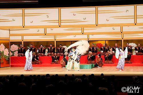 時代物の傑作から華やかな舞踊まで、多彩な演目が揃い踏み。歌舞伎座「七月大歌舞伎」上演中