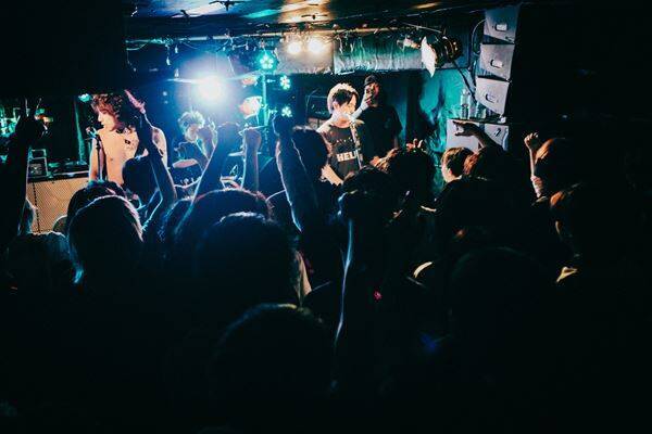 HONEST × May Forth、名古屋の盟友が下北沢で激突　『Grasshopper vol.41』レポート