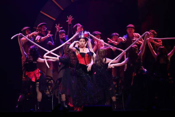 柿澤勇人の“危うさ”か、佐藤隆紀の“悲哀”か ――演出一新の『ジキル＆ハイド』開幕！