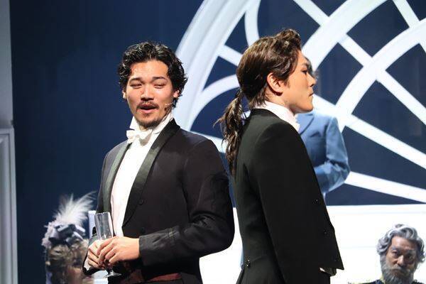 柿澤勇人の“危うさ”か、佐藤隆紀の“悲哀”か ――演出一新の『ジキル＆ハイド』開幕！