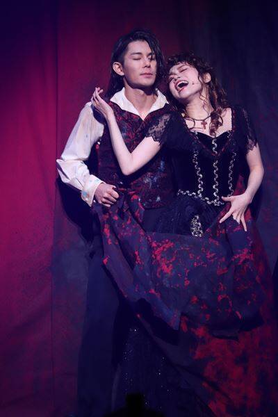 柿澤勇人の“危うさ”か、佐藤隆紀の“悲哀”か ――演出一新の『ジキル＆ハイド』開幕！