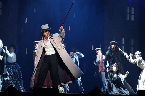 柿澤勇人の“危うさ”か、佐藤隆紀の“悲哀”か ――演出一新の『ジキル＆ハイド』開幕！