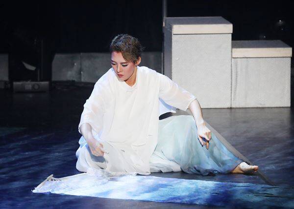 「ブギウギ」で一躍全国区の人気を獲得したOSK歌劇団トップスター・翼和希が魅せる全国巡業公演、東京で開幕