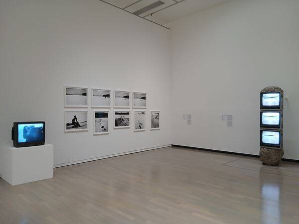 【展示レポート】横浜美術館リニューアルオープン記念展『いつもとなりにいるから　日本と韓国、アートの80年』　日韓美術の交流史をたどる初の展覧会が開催中