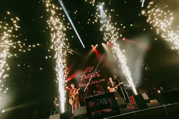 「あなたと歌い続けたい」――Sakurashimejiが6年越しの渋公で刻んだ“再生”の夜 『Sakurashimeji Hall Live 2026「▷再成」～Sakurashimejiが6年越しに渋公リベンジするってよ！～』ライブレポート