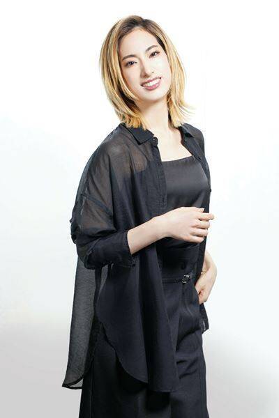 柚香光、ミュージカル『十二国記』で挑む“ふたり1役”の試み「原作への敬意を胸に」