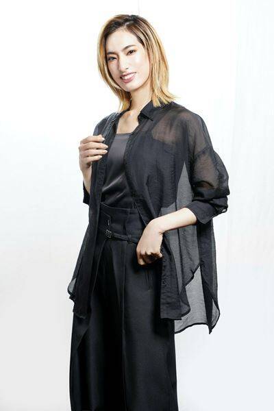 柚香光、ミュージカル『十二国記』で挑む“ふたり1役”の試み「原作への敬意を胸に」