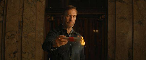 今度は家族もブチ切れ!?『Mr.ノーバディ2』よりパワーアップしたアクションシーンを収めた特別映像公開