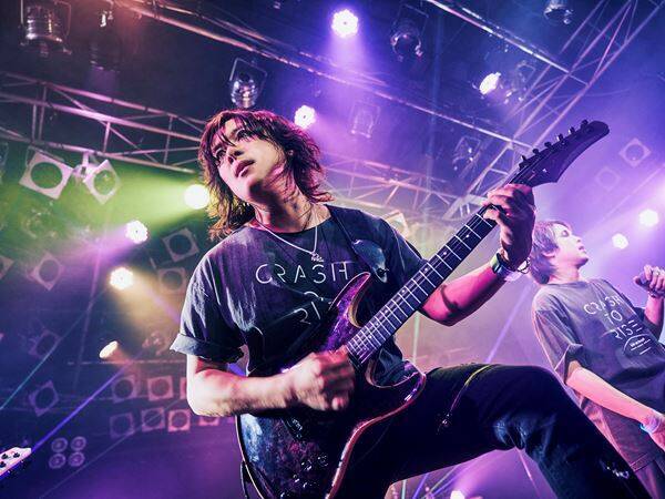 【TETSUYA & Like-an-Angelライヴ特集 PART3】 Like-an-Angelが横浜で放った“覚醒のステージ” ー＜TOUR 2025－2026“Crash to Rise”＞Yokohama Bay Hallライヴレポート