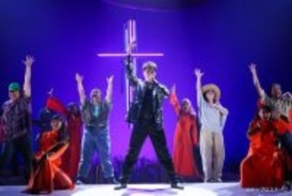 竹内涼真「奇跡を起こす準備はいい？」 5年ぶりの主演ミュージカル『奇跡を呼ぶ男』開幕