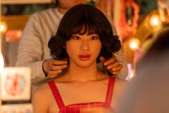 Netflix『This is I』特別映像公開　斎藤工、はるな愛が18歳の新星・望月春希を絶賛！