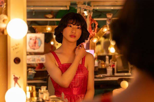 Netflix『This is I』特別映像公開　斎藤工、はるな愛が18歳の新星・望月春希を絶賛！