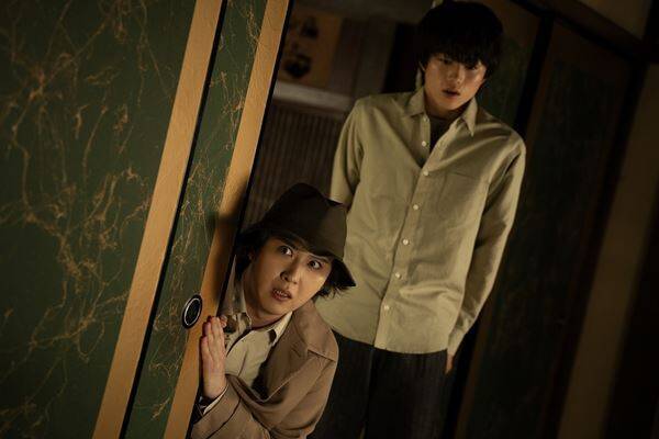 映画『八つ墓村』場面写真10点を一挙解禁！ 尾上松也演じる新たな金田一耕助の姿も