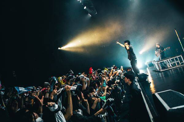 THE ORAL CIGARETTES、SPYAIR、THE&が出演！ MC Boo主催『Boo Night Tour 2025-26』開幕【オフィシャルレポート】