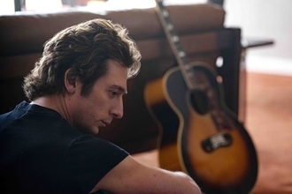 映画『スプリングスティーン 孤独のハイウェイ』で描かれる、“ロックの英雄”を支えた友情のドラマ