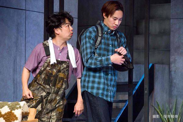 【レポート】上演中の竹生企画第四弾『マイクロバスと安定』　竹中直人と生瀬勝久が魅せる心理サスペンス