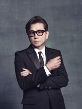 藤井フミヤ、東阪アリーナライブ最終日の日本武道館公演をWOWOW独占生中継
